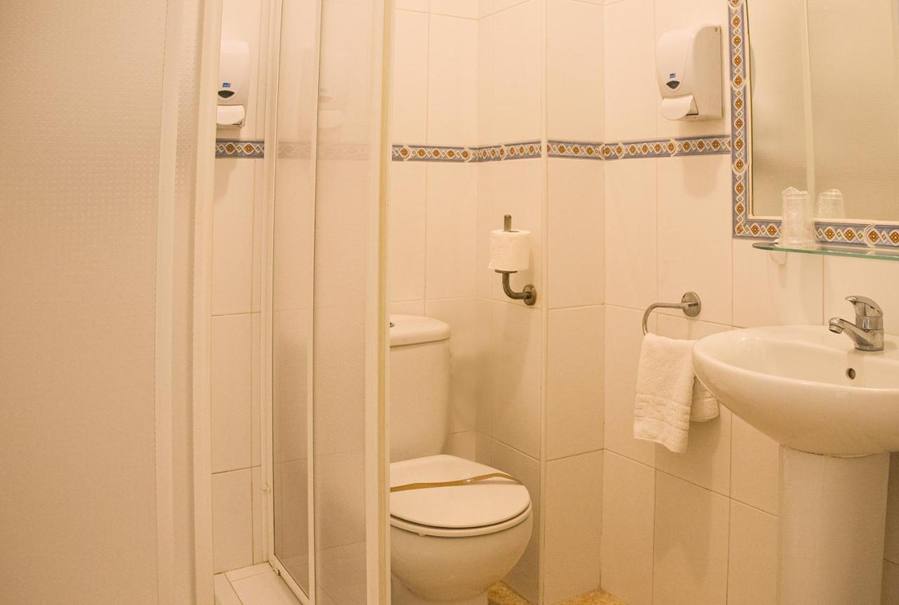 Hostal Patio Andaluz Punta Umbría المظهر الخارجي الصورة